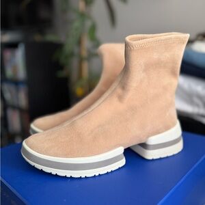 Stuart Weitzman SW-612 Booties – Size 7.5M